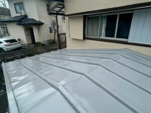 静岡市駿河　O様邸　下屋根・霧除け塗装工事